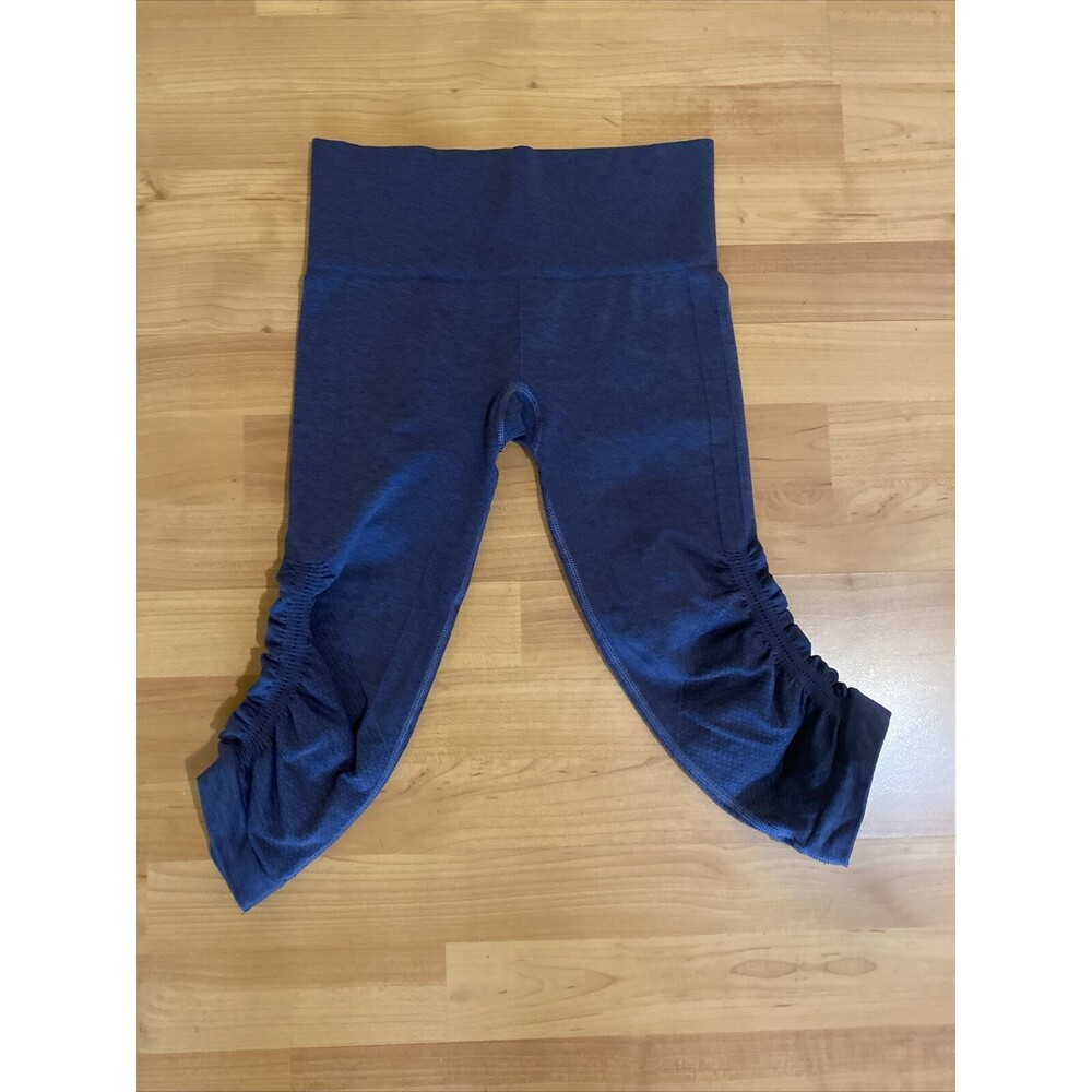 Lululemon The Flow Blue / Purple Crop Leggings -Size 4‎